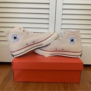 NWT Parchment/Cream Converse Chuck 70 Core High Top Sneaker